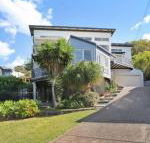10 Barra Crescent Coolum Beach 500 BOND WIFI walking distance to beach - Queensland Tourism