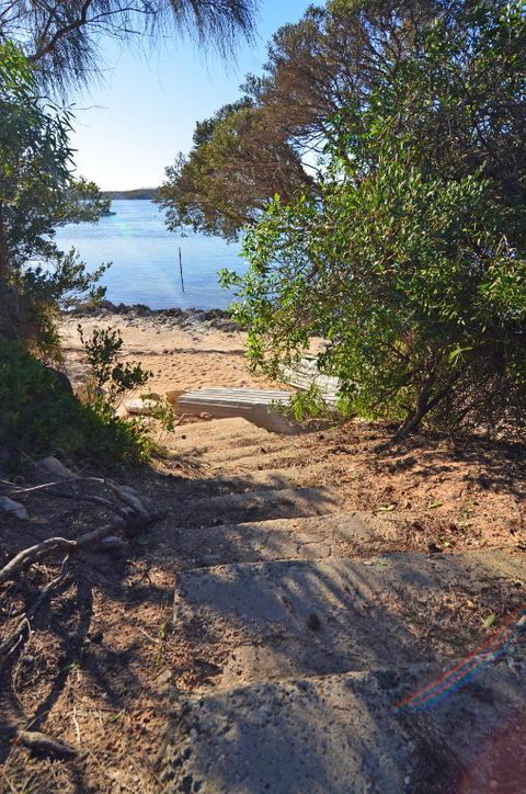 CDC 625 Beach House Incl.rear 2BR Studio - QLD Tourism 5