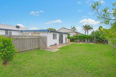 Frangipani Cottage - QLD Tourism 3