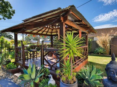 Pagoda Culburra Beach - Queensland Tourism 6