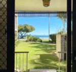 Dolphin View on South Esplanade - Queensland Tourism