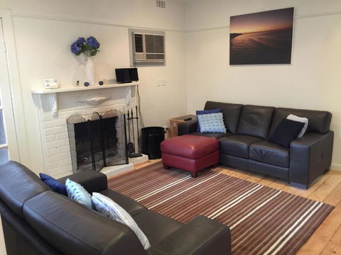 The Cute Beach House - Queensland Tourism 4