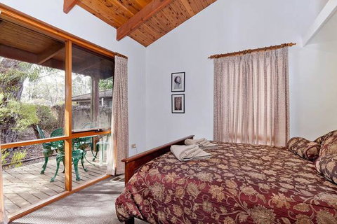 Canyon Cottage - QLD Tourism 3