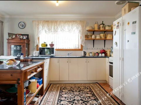 Wombat Haven Bed & Breakfast White Beach - Queensland Tourism 0