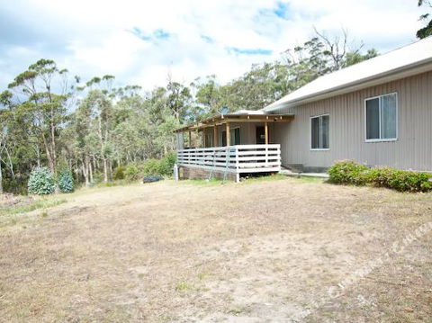 Wombat Haven Bed & Breakfast White Beach - Queensland Tourism 3