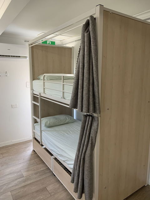 Mummas Hostel Surfers Paradise - Queensland Tourism 5