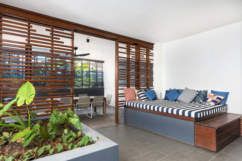 Designer South Bank Apartment - Queensland Tourism 2