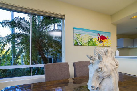 Daydream On The Greens - QLD Tourism 5