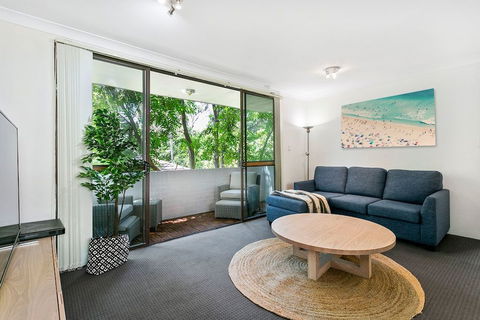 Bondi Bliss Lamrock - Queensland Tourism 6
