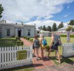 Port Fairy YHA - Queensland Tourism