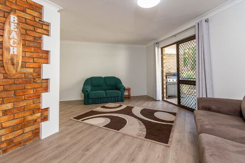 Great Location Close To Waterfront Shops Restaurants & Cafes. - Queensland Tourism 5