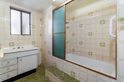 Great Location Close To Waterfront Shops Restaurants & Cafes. - Queensland Tourism 7
