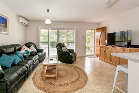 Lowset Sweetie Central To Everything Partridge St. Bongaree - Queensland Tourism 5