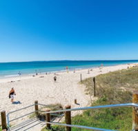 Pet Friendly home walking distance to Surf Beach North St. Woorim - Queensland Tourism