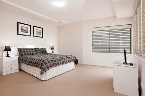 Spectacular Unit Overlooking Pumicestone Passage Welsby Pde Bongaree - Queensland Tourism 6