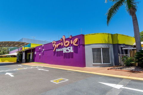 Great Views Ground Floor Unit Clearview Apartments South Esplande Bongaree - Queensland Tourism 2