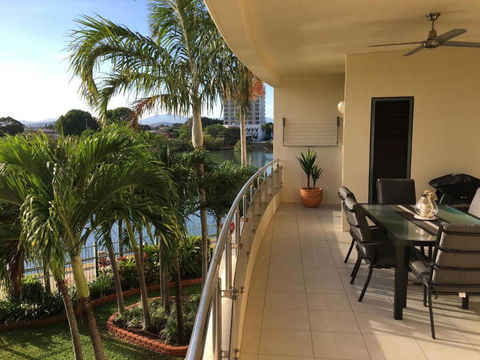 No1 The Strand - QLD Tourism 2