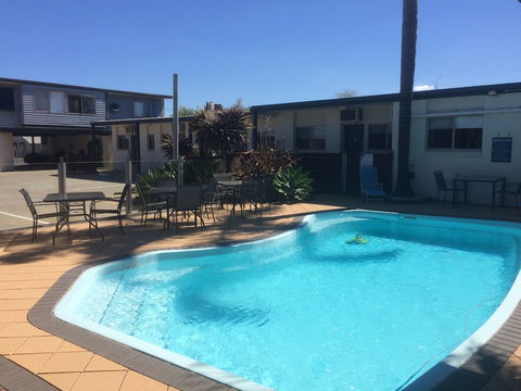 Portarlington Beach Motel - QLD Tourism 4