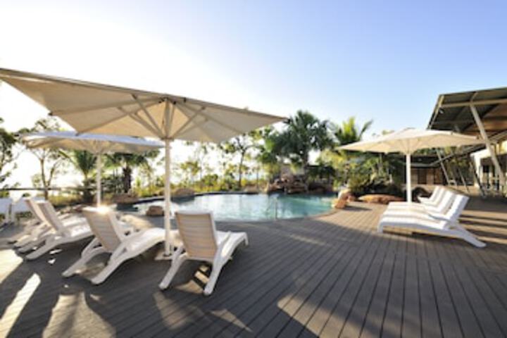  Queensland Tourism