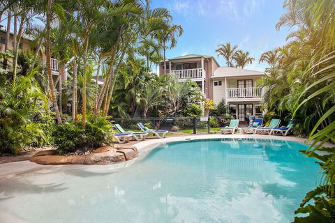 Sandy Beach Resort - QLD Tourism 1