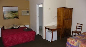 Palms Motel - Queensland Tourism 2