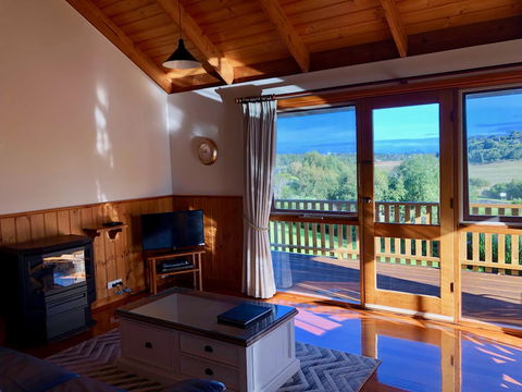 Daysy Hill Country Cottages - QLD Tourism 2
