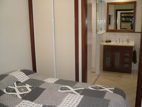 The Summit B&B - Queensland Tourism 5