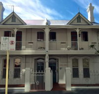 Hay Street Travellers Inn Hostel - Queensland Tourism