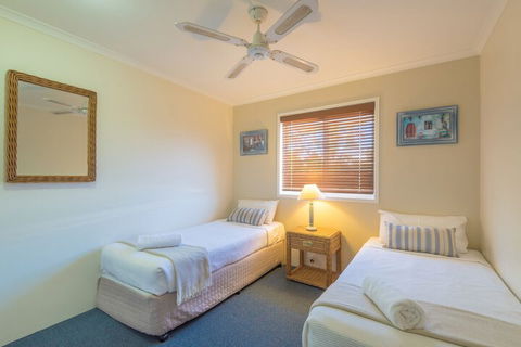 Noosa Outrigger Beach Resort - QLD Tourism 7
