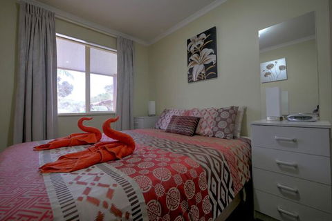 Ficifolia Lodge - QLD Tourism 7