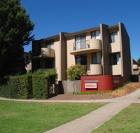 Manuka Park Apartments - QLD Tourism