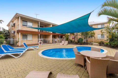 Lakeside Holiday Apartments - QLD Tourism 3