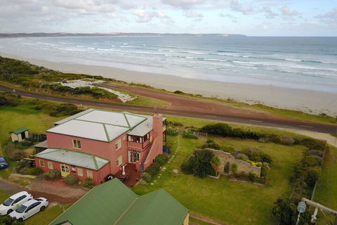 Cape Bridgewater Sea View Lodge - QLD Tourism 2