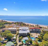 Beaches on Lammermoor Apartments - QLD Tourism
