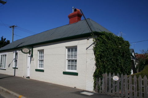 Westbury Gingerbread Cottages - QLD Tourism 1