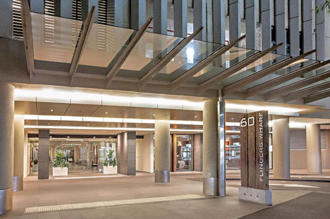 Melbourne Holiday Apartments Flinders Wharf - Queensland Tourism 0