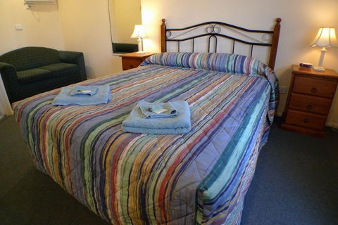 Parkhaven Motel - Queensland Tourism 6