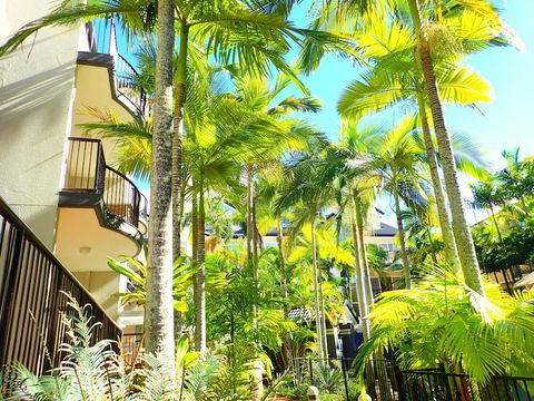 Blue Waters Apartments - Queensland Tourism 0