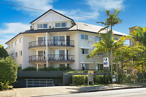 Blue Waters Apartments - Queensland Tourism 3