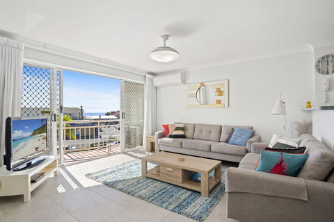 Kirra Palms Holiday Apartments - Queensland Tourism 3