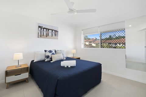 Kirra Palms Holiday Apartments - Queensland Tourism 6