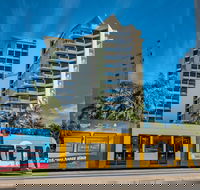 Surfers Hawaiian Holiday Apartments - Queensland Tourism