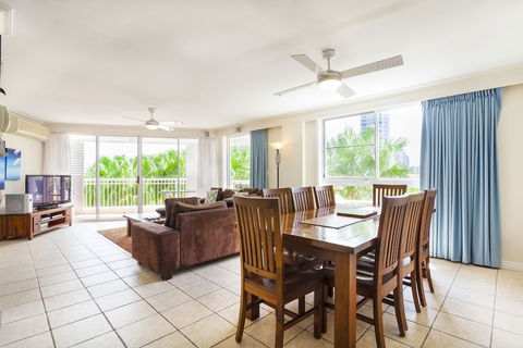 La Grande Apartments Broadbeach - QLD Tourism 1