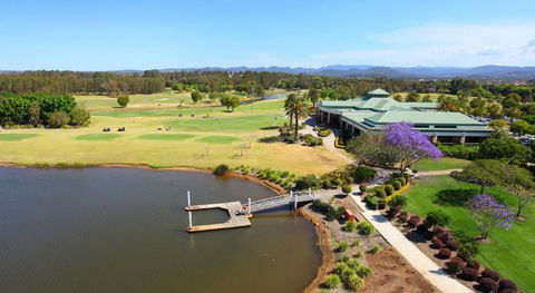 Signature Waterfront Apartments - Queensland Tourism 4