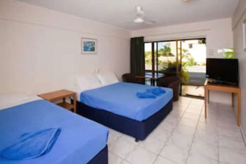Sundale Motel - Queensland Tourism 4