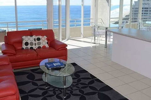 Zenith Ocean Front Apartments - QLD Tourism 5