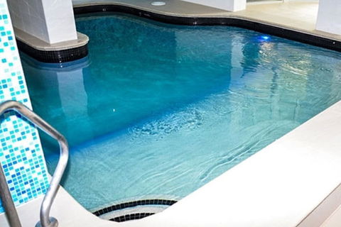 Zenith Ocean Front Apartments - QLD Tourism 2