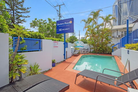 Surfers Beach Resort One - QLD Tourism 5