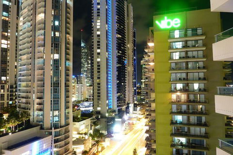 Waterways Luxury Apartments - QLD Tourism 1