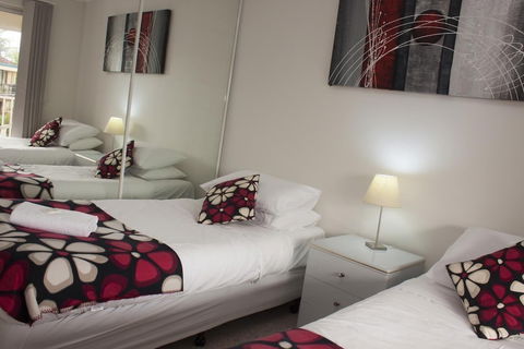 Bayview Bay Apartments & Marina - Queensland Tourism 3